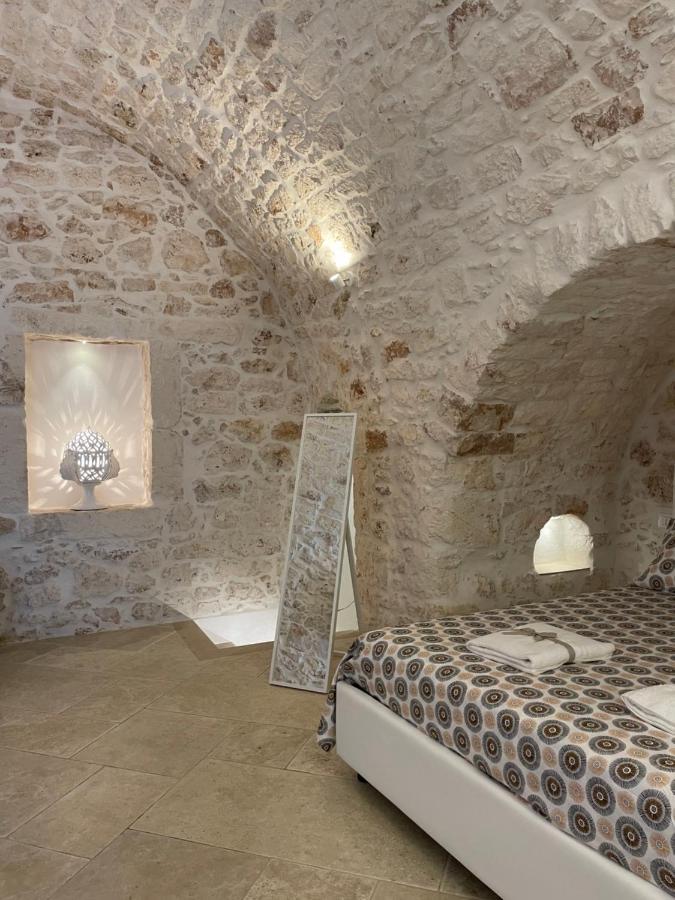 White Room Остуни Экстерьер фото
