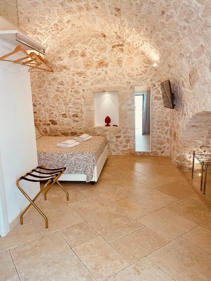 White Room Остуни Экстерьер фото